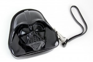 Review – Loungefly Darth Vader clutch