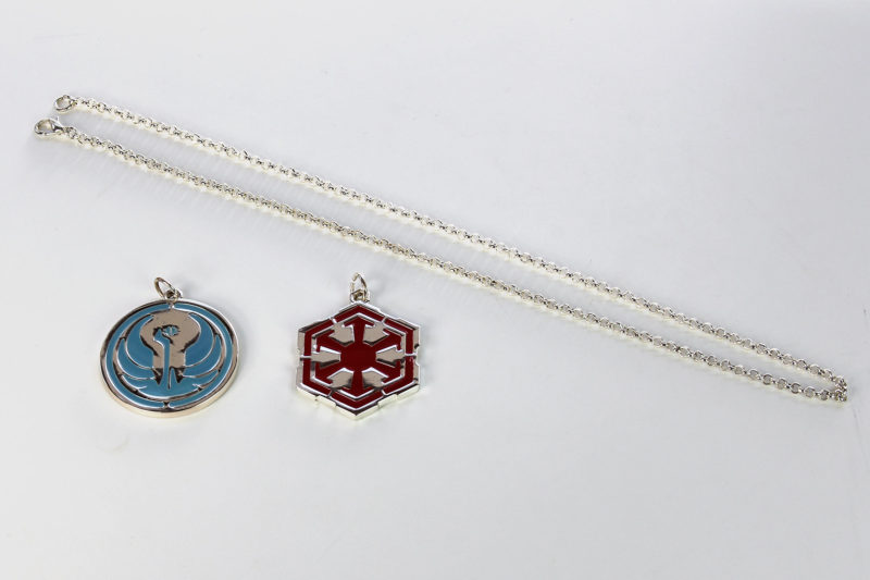 Review – SWTOR necklaces by Jinx