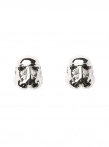 Hot Topic - Stormtrooper 3D stud earrings