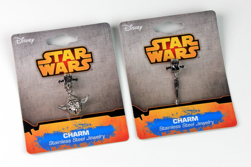 Thinkgeek - Yoda and Lightsaber bead charms by Body Vibe