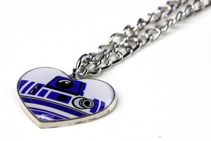 Bioworld - R2-D2 'heart' necklace