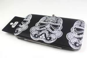 Hot Topic - Loungefly stormtrooper hinge wallet