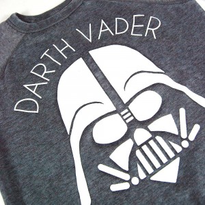 Jukupop - women's Darth Vader sweatshirt (detail)