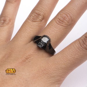 Body Vibe - women's sculpted Darth Vader ring