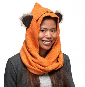 Thinkgeek - exclusive ewok knit hooded scarf (front)