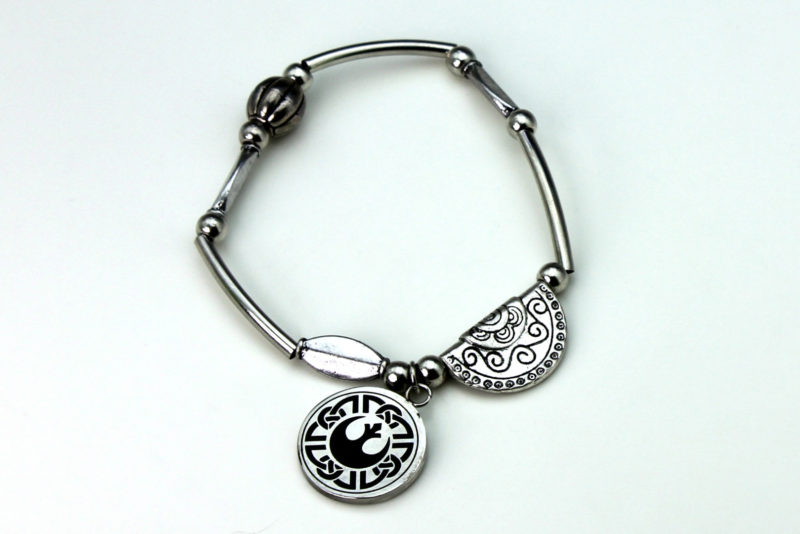 Body Vibe - Rey stainless steel stretchable charm bracelet (2 or 5)