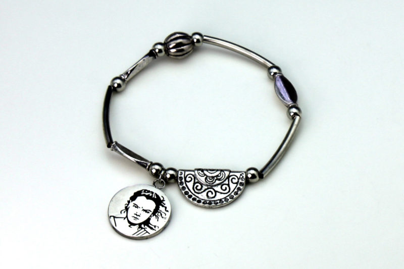 Body Vibe - Rey stainless steel stretchable charm bracelet (5 or 5)