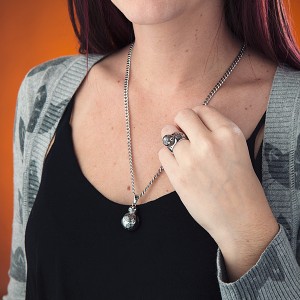 Thinkgeek - exclusive BB-8 necklace and ring by Body Vibe