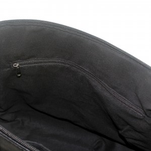 Torrid - Darth Vader handbag by Loungefly (iinterior detail)