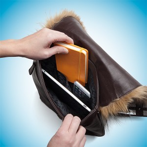 Thinkgeek - Chewbacca furry shoulder bag by Loungefly