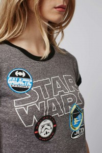 Topshop - Women's Star Wars badges crop tee (front/detail)