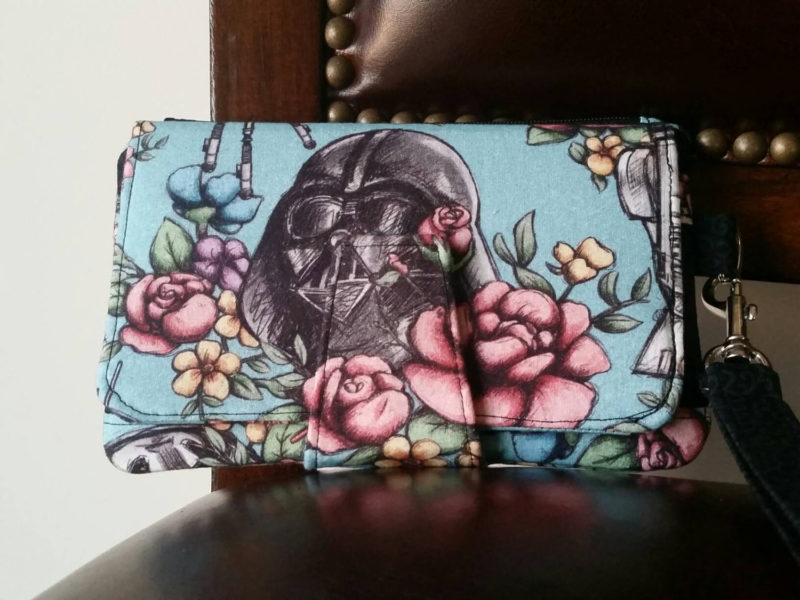 BenaeQuee Creations - Star Wars Floral Wars wristlet wallet