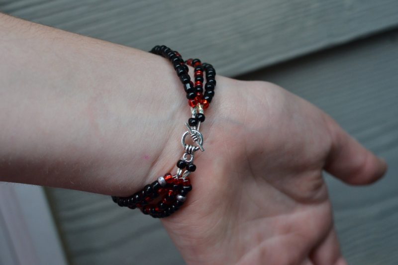 Star Wars inspired bead bracelet by BeadTwisted on Etsy