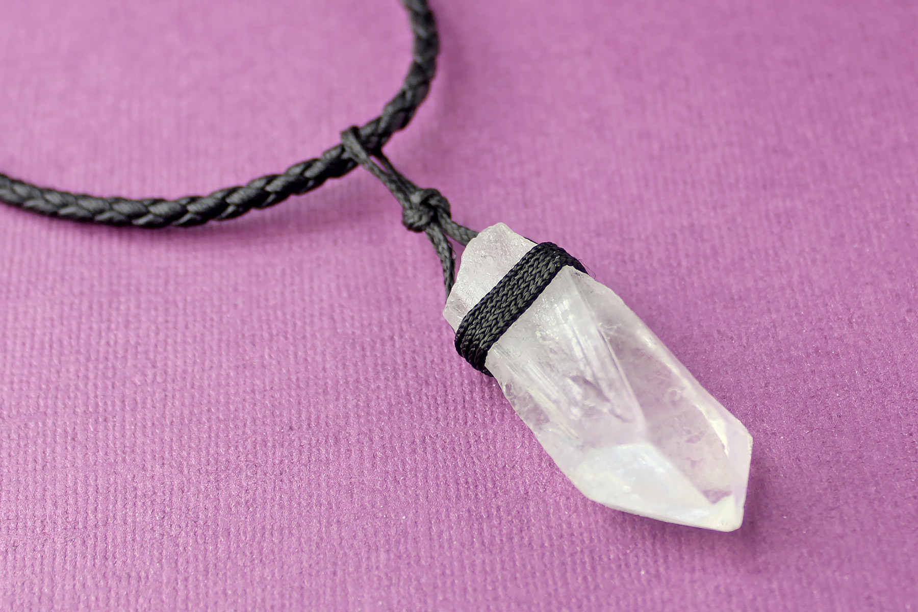 DIY - Rogue One Kyber crystal necklace - The Kessel Runway