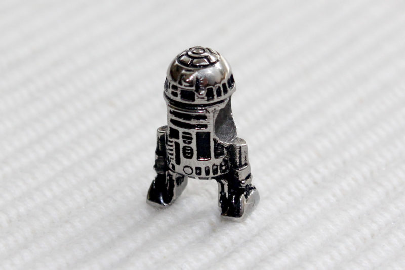 Body Vibe x Star Wars R2-D2 bead charm