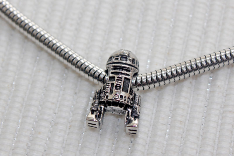 Body Vibe x Star Wars R2-D2 bead charm