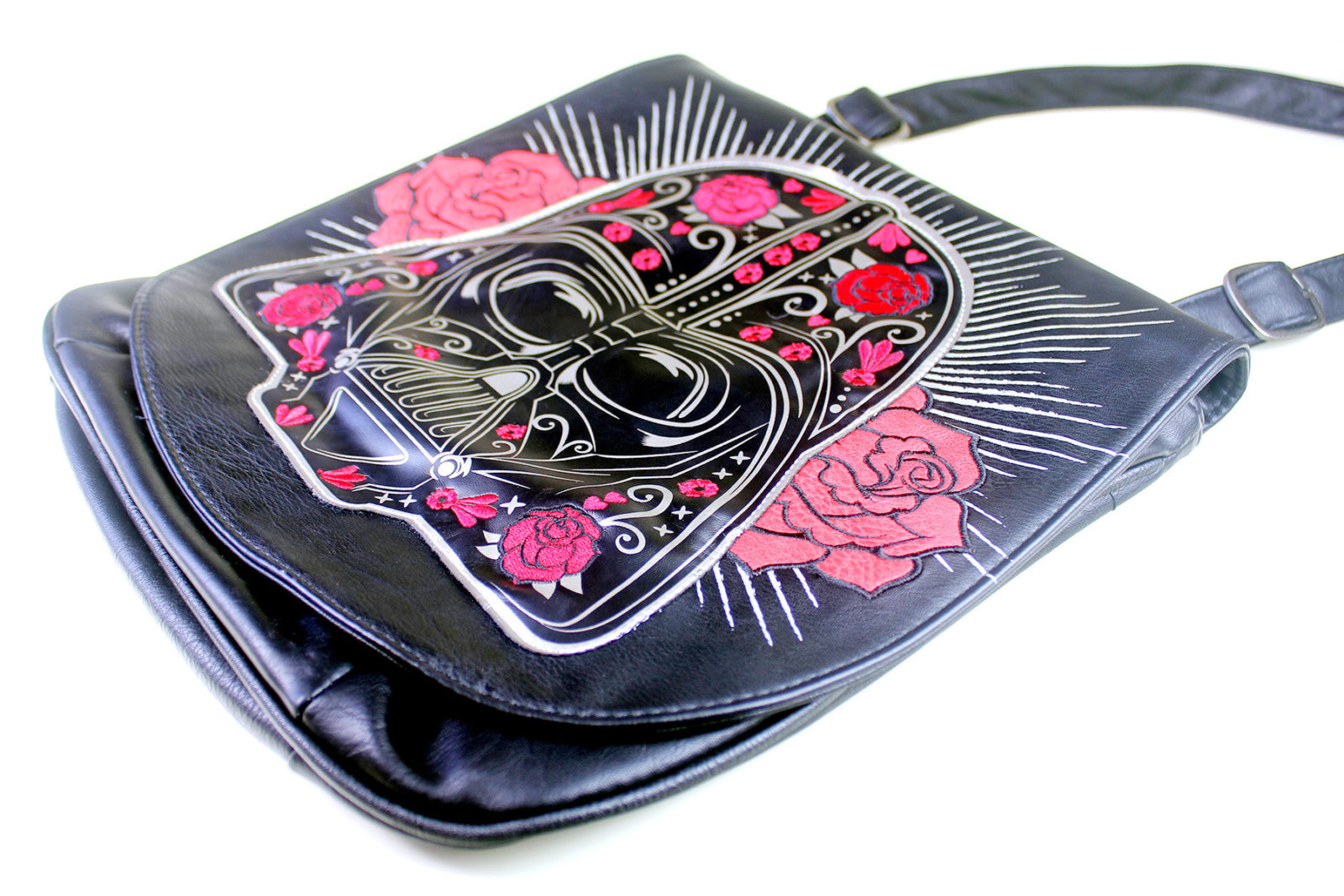 SKULL PURSE – Disturbia