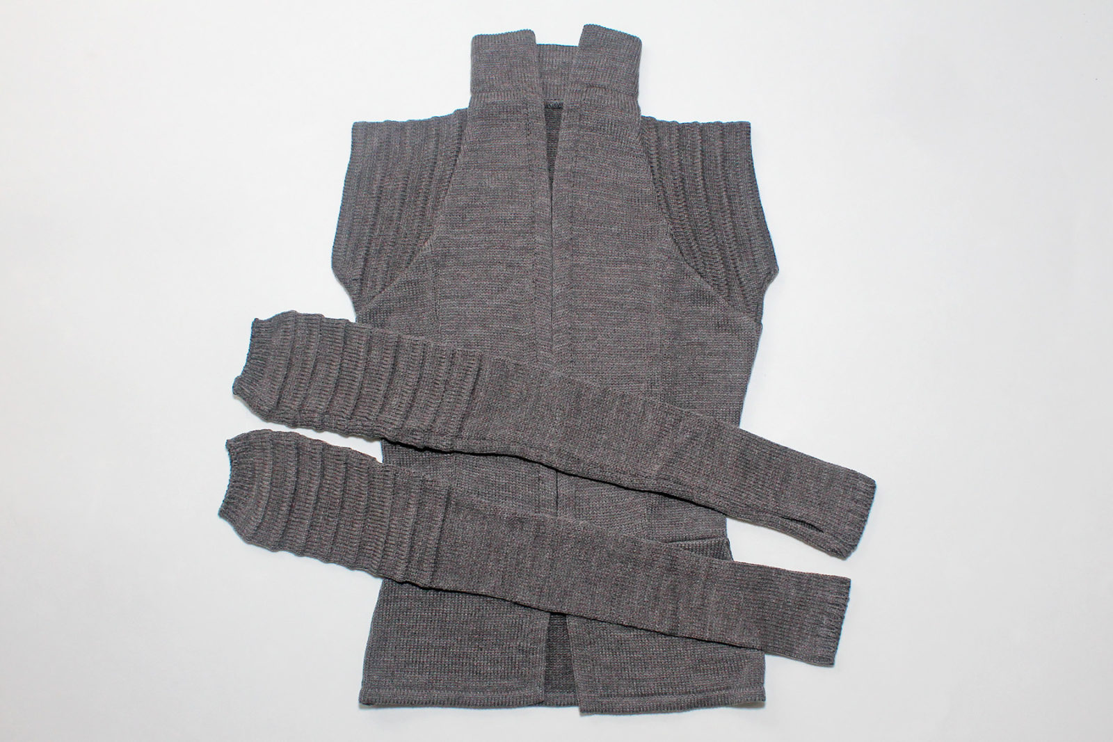 Review – Elhoffer Design knitted Rey vest
