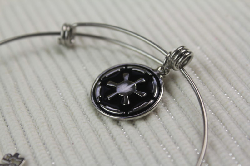 Body Vibe x Star Wars Imperial symbol expandable charm bracelet
