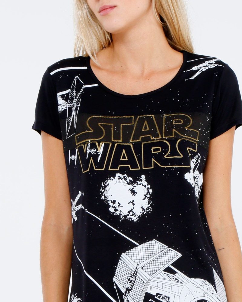 Women's Riachuelo x Star Wars space battle t-shirt