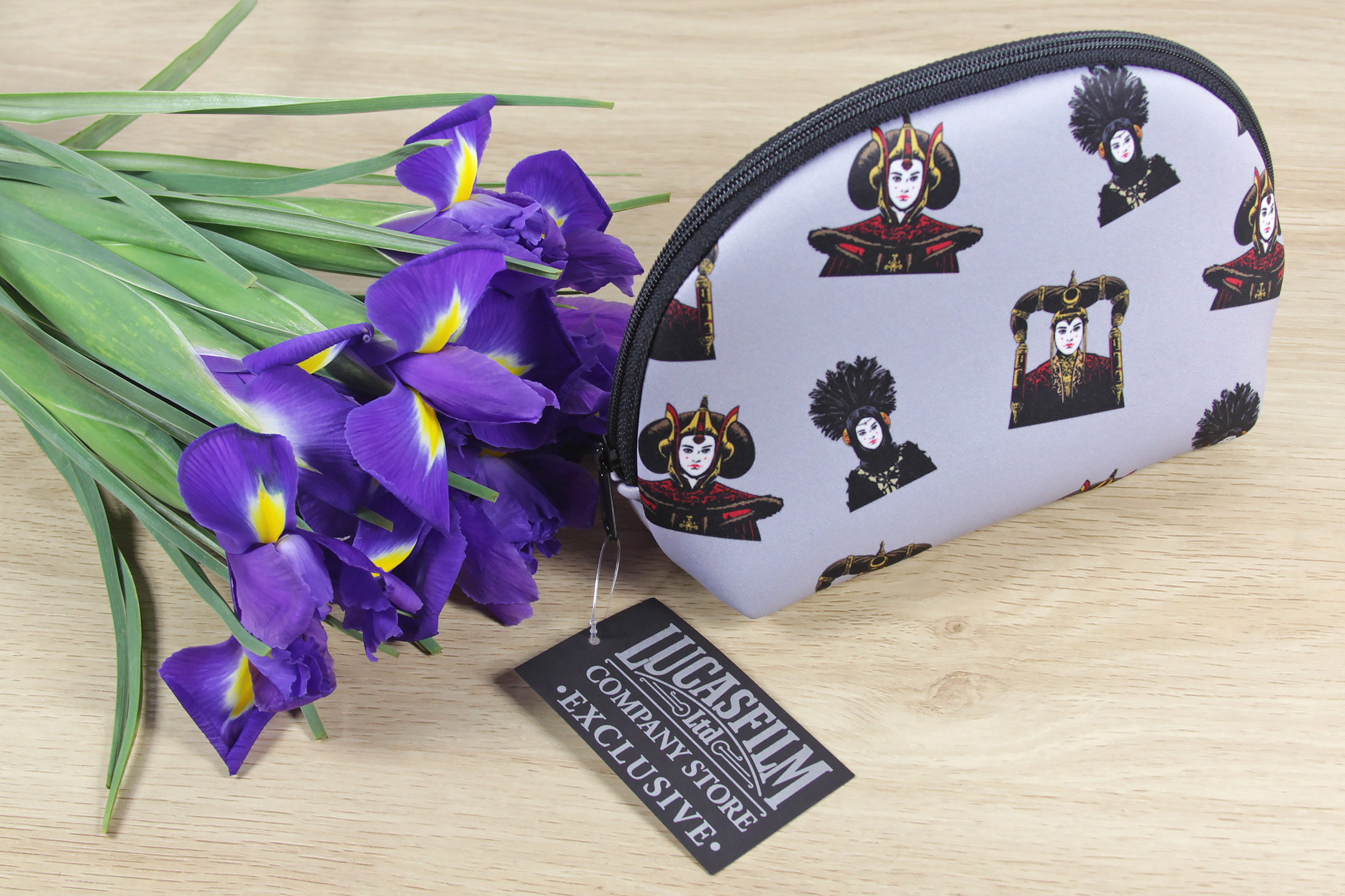 Lucasfilm Store Queen Amidala Makeup Bag The Kessel Runway